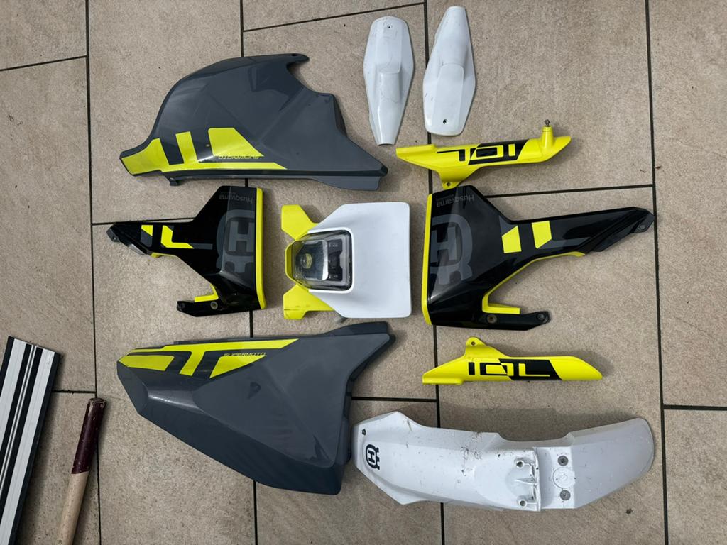 Husqvarna 701 - Kappenset 2021 tot 2024 - Incl ledlamp, Ophalen of Verzenden