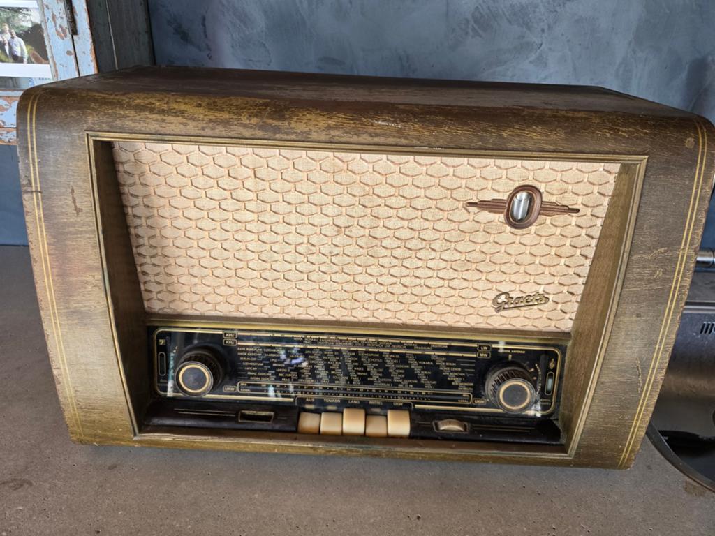 Vintage Graetz buizenradio - Decoratief object, Ophalen, Niet werkend, Radio