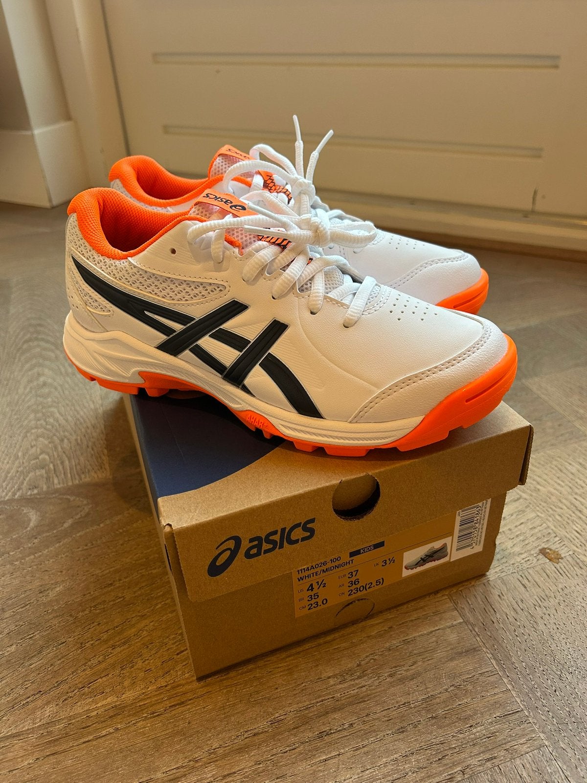 Asics Gel Peake hockeyschoenen maat 37 nieuw, Ophalen of Verzenden, Nieuw, Schoenen