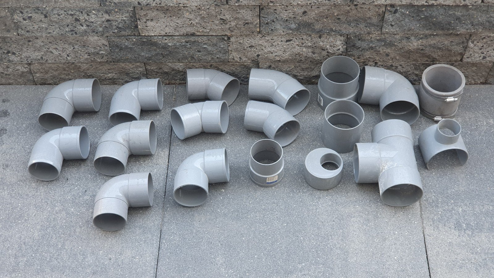 PVC bochten en hulpstukken 75mm en 90mm, Bochten, Gebruikt, Pvc, 60 tot 80 mm
