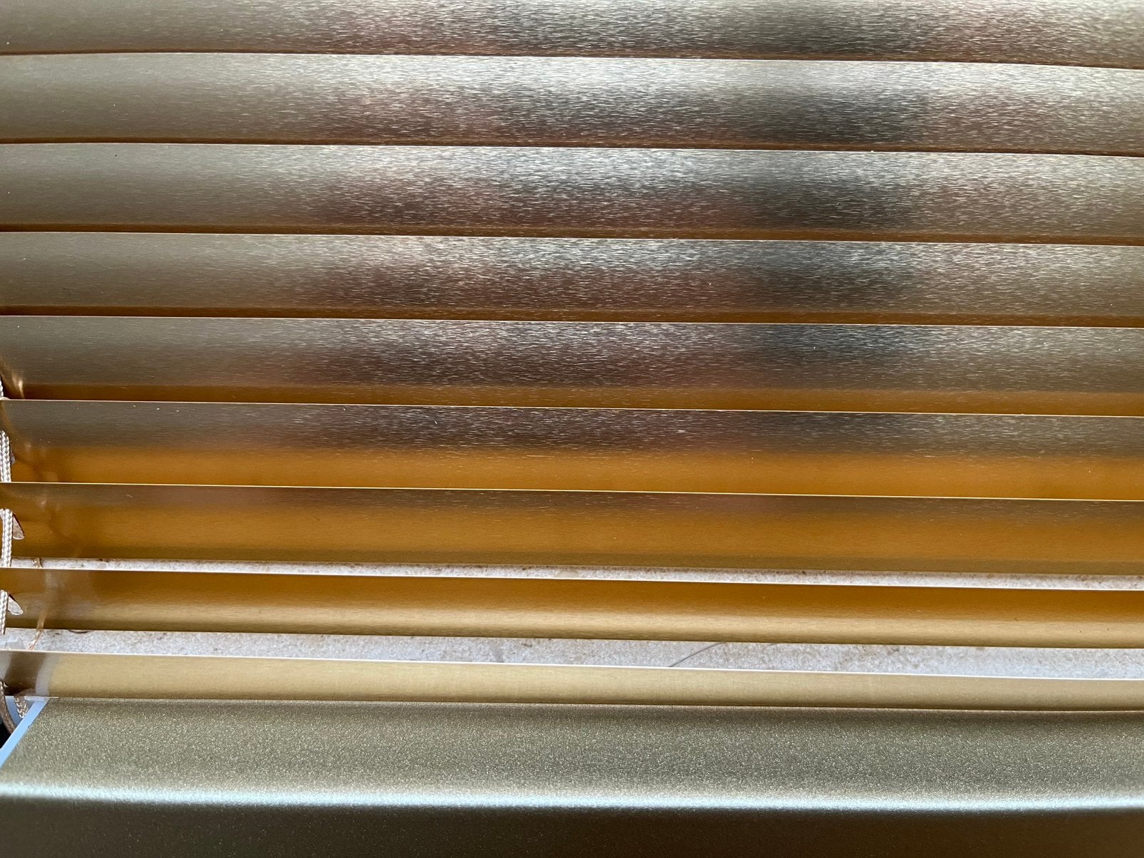 Jaloezie / luxaflex PAX 16 mm aluminium goud, Overige merken, Metaal, Ophalen of Verzenden, 94 cm