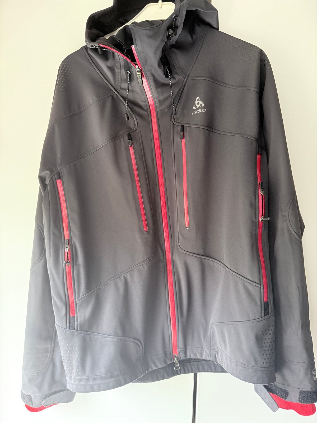 Odlo Logic Windproof Softshell Jas - Maat L, Ophalen of Verzenden, Gedragen, Maat 52/54 (L), Zwart