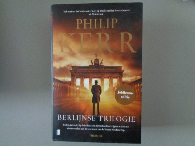 Berlijnse trilogie - Philip Kerr, Europa overig, Philip Kerr, Ophalen of Verzenden, Zo goed als nieuw