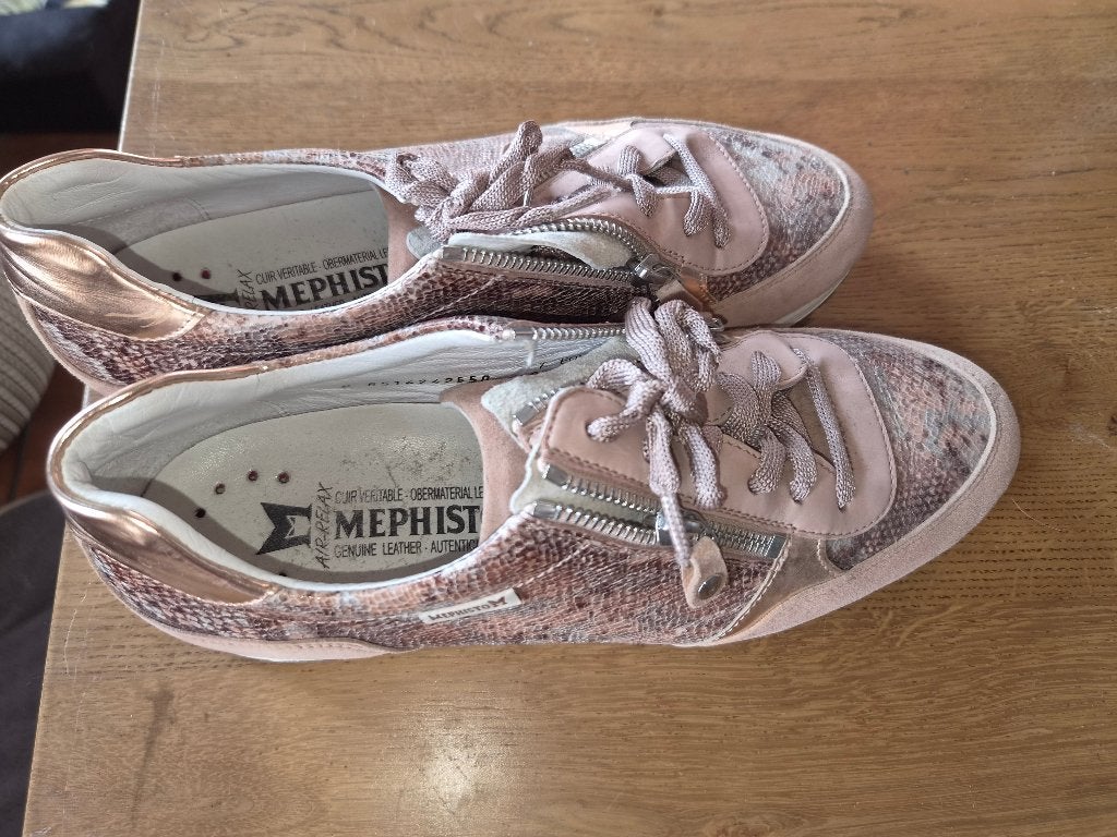 zgan Mephisto sneakers mt 7, Kleding | Dames, Ophalen of Verzenden, Overige kleuren, Mephisto, Sneakers of Gympen