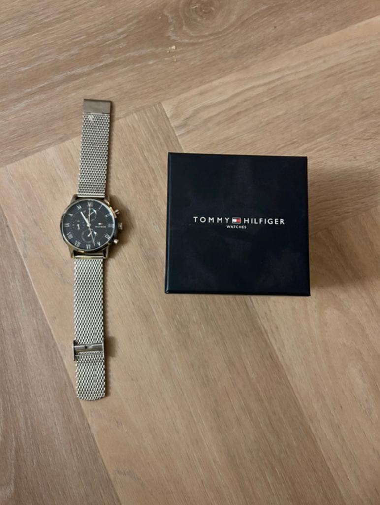 Tommy Hildiger heren horloge, Ophalen of Verzenden, Zo goed als nieuw, Staal, Overige merken