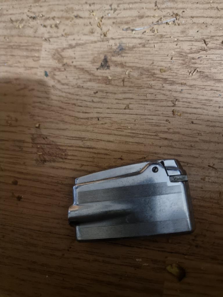 Zeldzame Rondson vintage aansteker - Collectors item, Verzamelen, Rookartikelen, Aanstekers en Luciferdoosjes, Ophalen of Verzenden