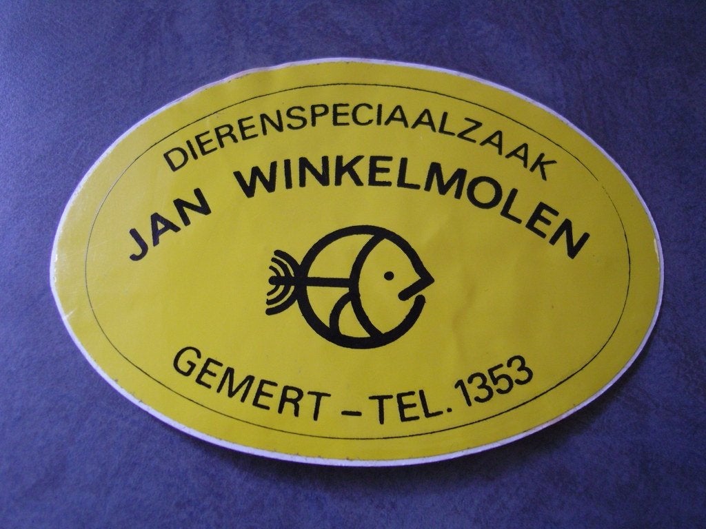 sticker gemert dierenspeciaalzaak jan winkelmolen, Ophalen, Zo goed als nieuw