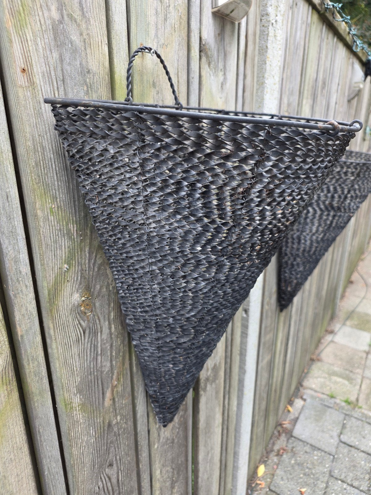 2x Bijzondere Metalen Bloem korven / bakken, Hangend., Ophalen, Gebruikt, Minder dan 60 cm, Balkon