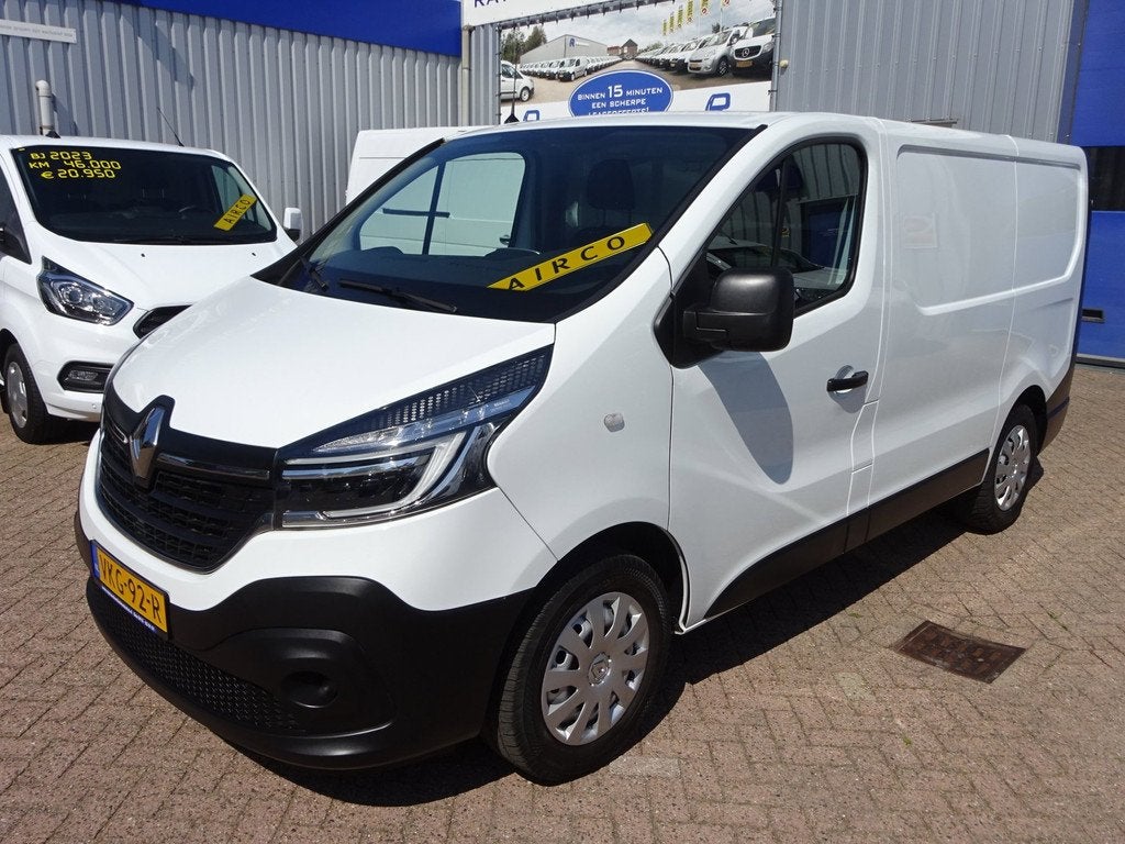 Renault Trafic 2.0 dCi 120 T29 L1H1 Comfort AIRCO NAVIGATIE, Auto's, Stof, Gebruikt, 4 cilinders, 2000 kg