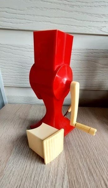 Retro rode notenmolen, Ophalen of Verzenden, Overige typen