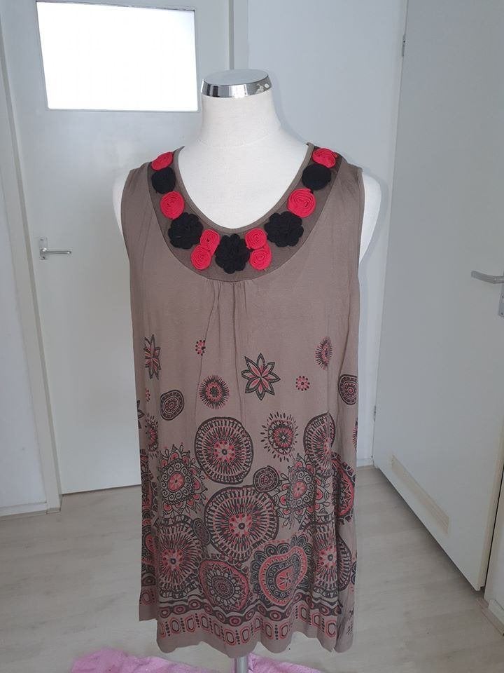 Mouwloze tuniek met print en decoratieve hals maat XL, Maat 38/40 (M), Bruin, Ophalen of Verzenden, Zo goed als nieuw