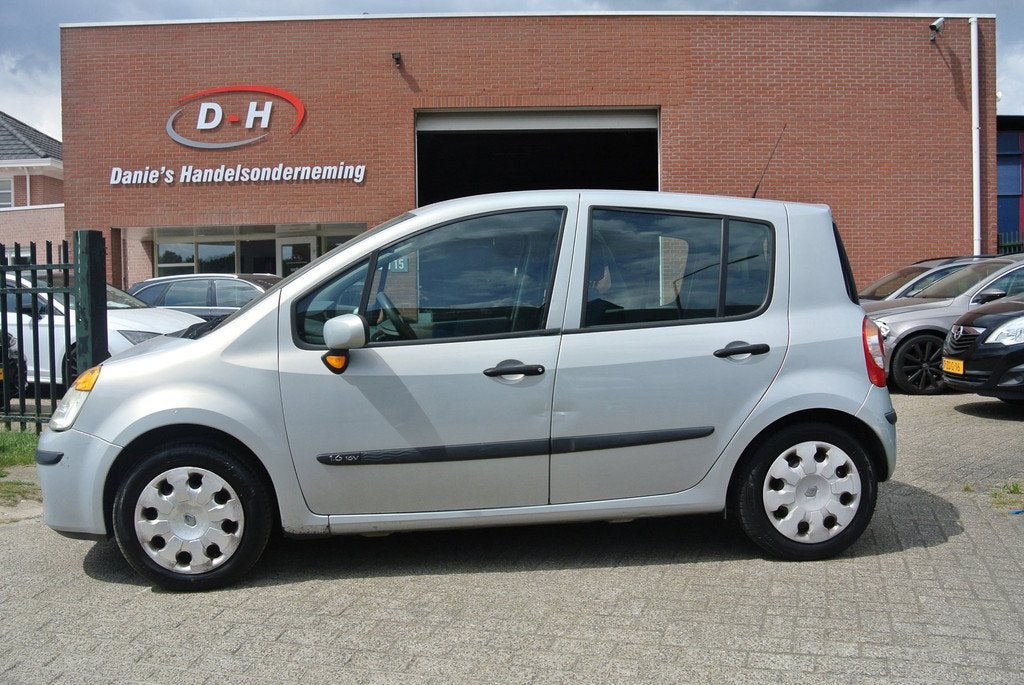 Renault Modus 1.6-16V Expression Luxe airco apk 23-05-2027 i, Voorwielaandrijving, 15 km/l, 4 cilinders, 49 €/maand