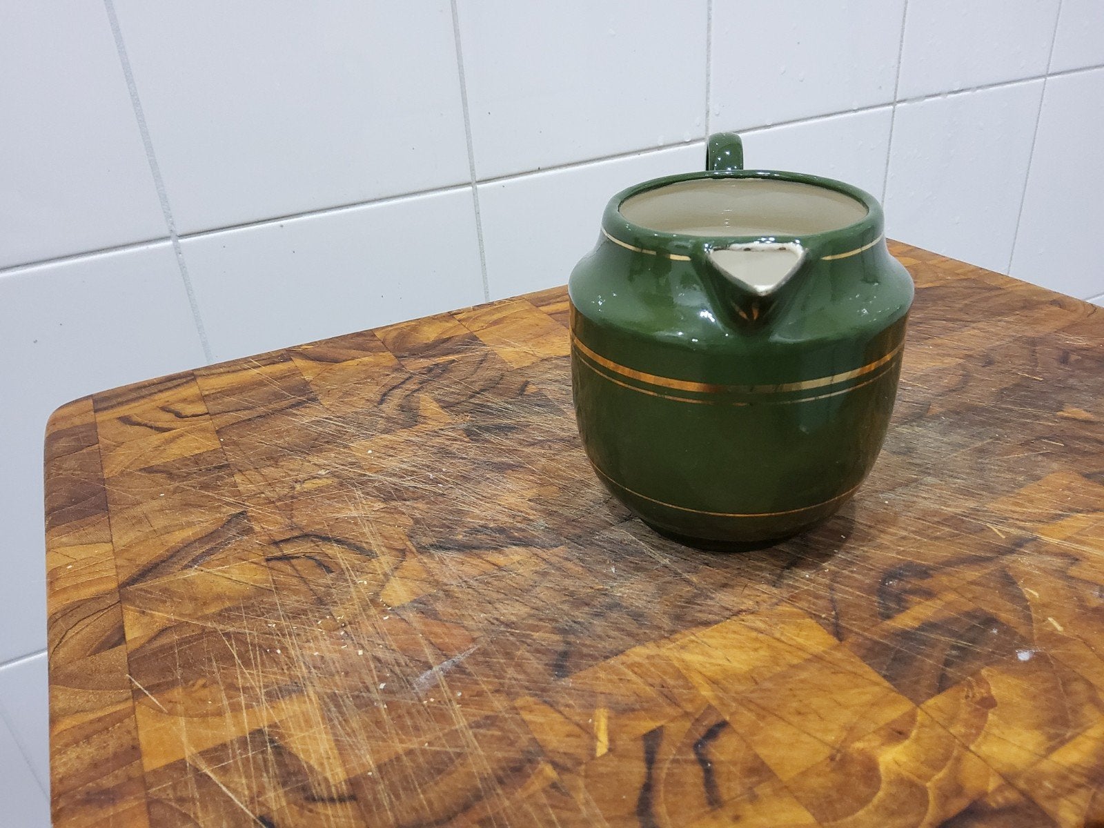 donkergroen emaille Melkkannetje van BK in nieuwstaat, Ophalen of Verzenden