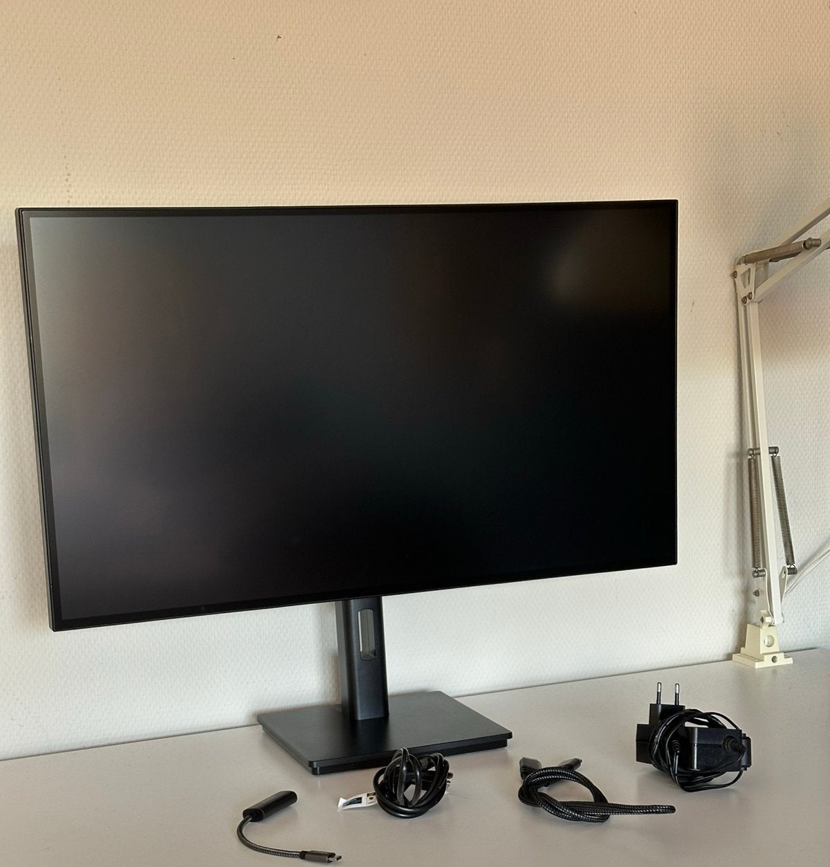 Complete set: 27" 4K IPS Monitor + Apple Magic Mouse + meer, HDMI, Ingebouwde speakers, 60 Hz of minder, Ophalen