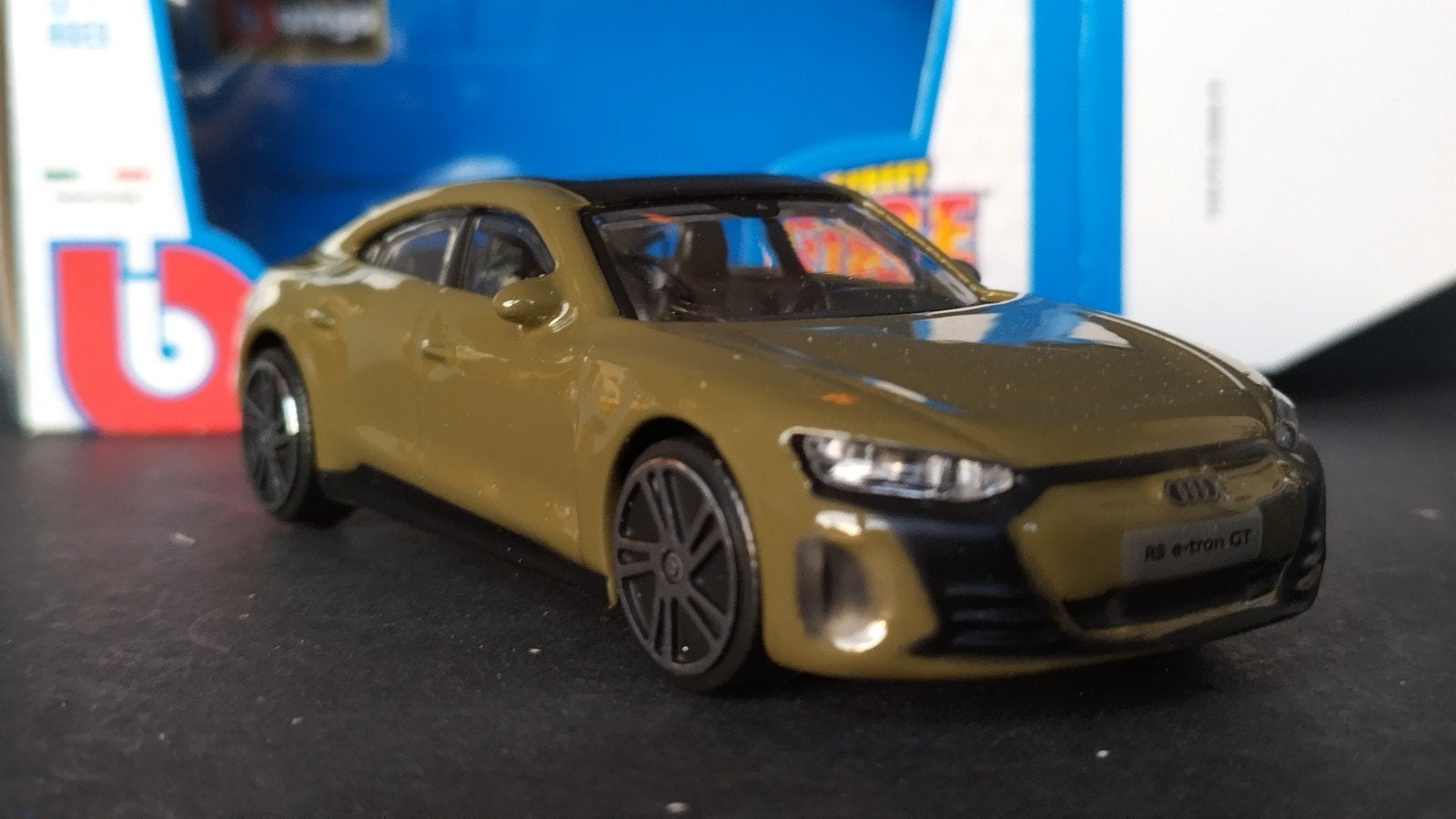 Audi E Tron GT 1:43 Bburago Burago Pol, Overige merken, Auto, Verzenden, .