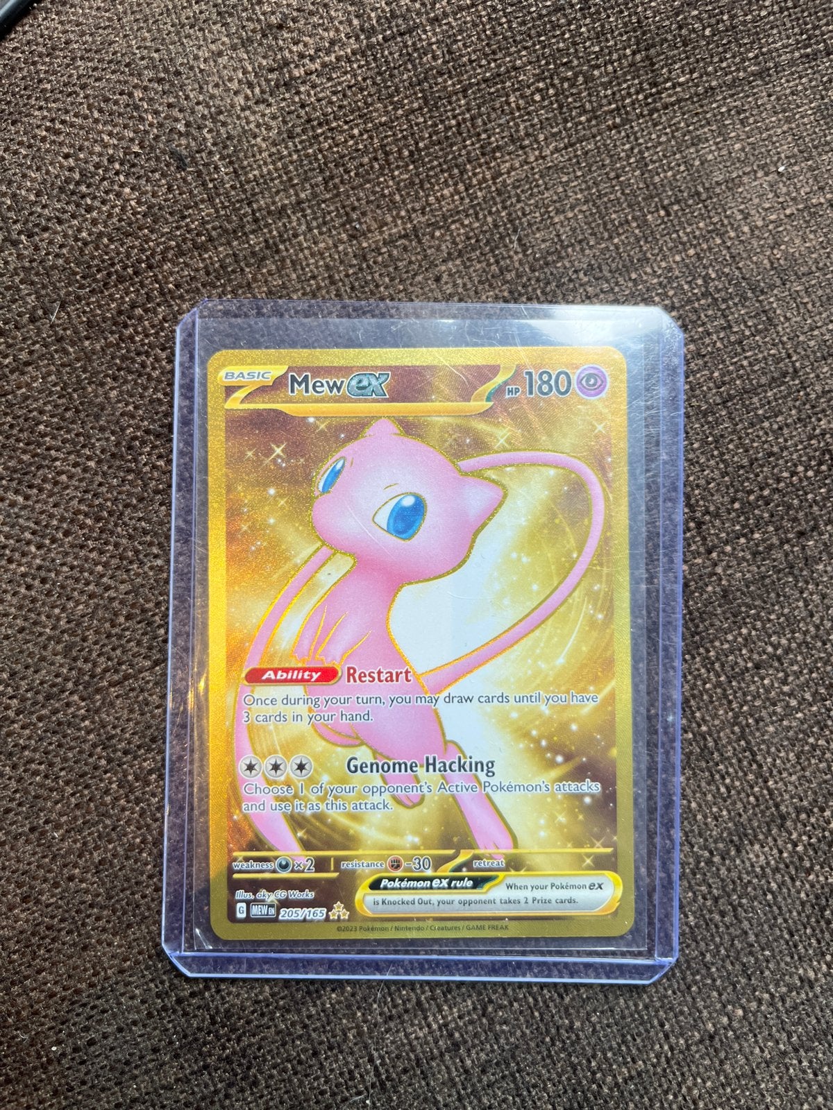 Mew ex 205/165 Gold Secret Rare Pokémon kaart, Ophalen of Verzenden, Zo goed als nieuw, Losse kaart, Foil