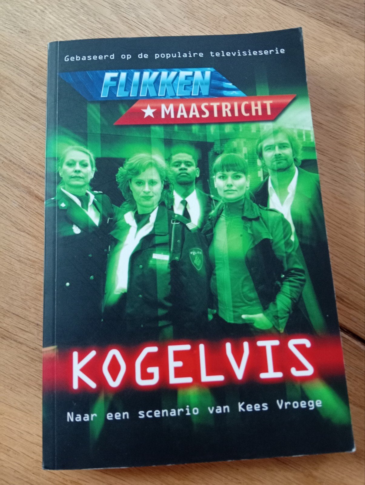 Flikken Maastricht: Kogelvis - Gebaseerd op tv-serie, Ophalen of Verzenden, Gelezen, Kees Vroege, Tv-bewerking
