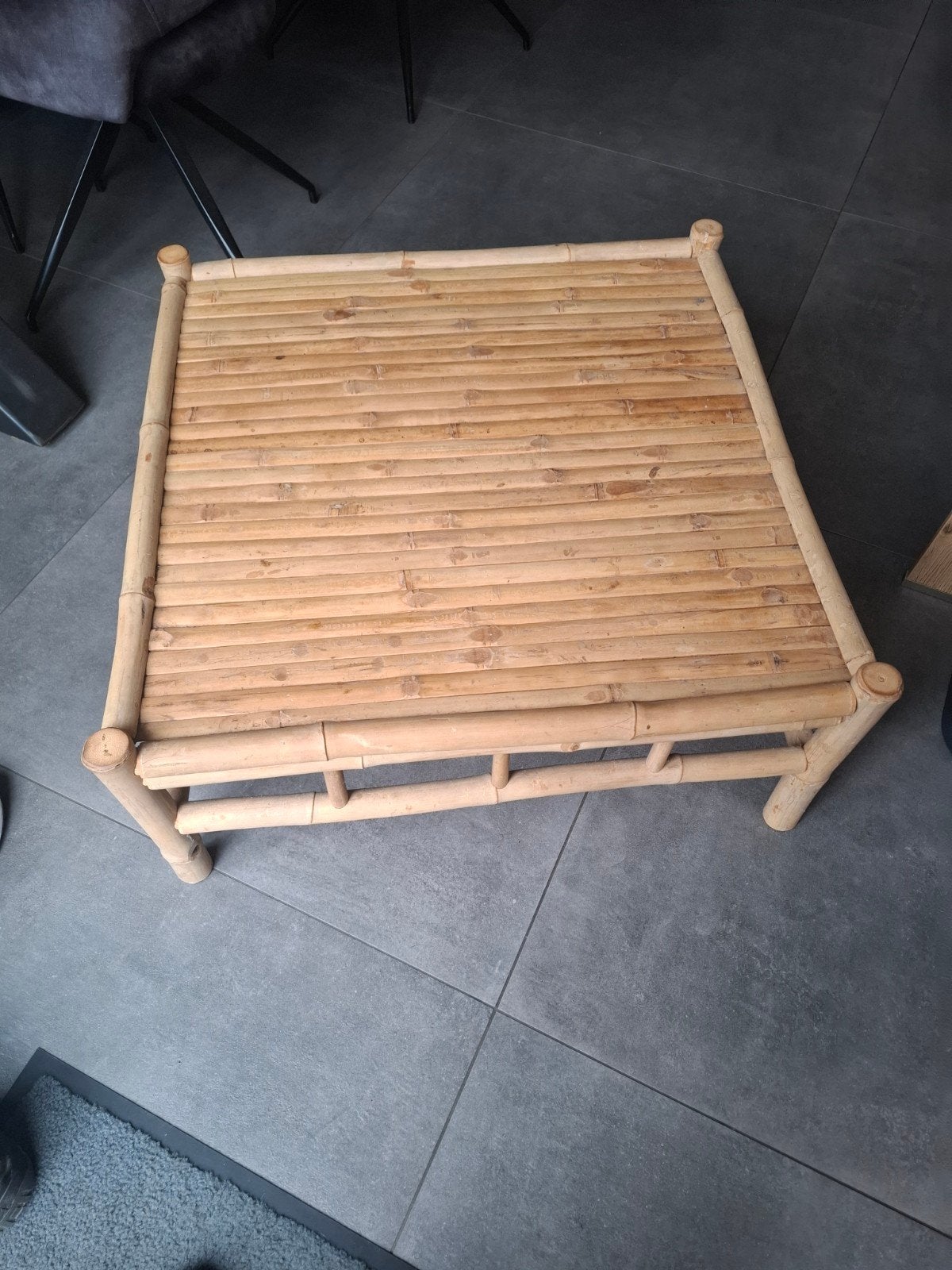 Bamboe / rotan, salontafel / bijzettafel - Nieuwstaat, stevi, Ophalen, Overige materialen, 50 tot 100 cm, Vierkant