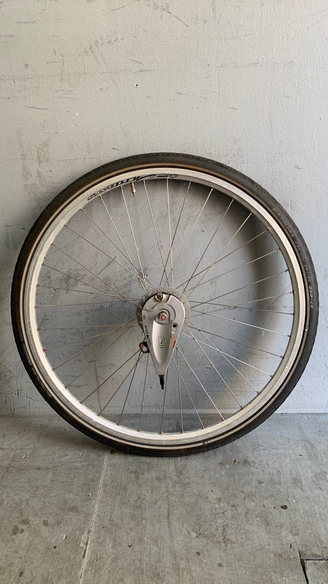voorwiel 28 inch met rollerbrake, Zo goed als nieuw, Aluminium, Stadsfiets, Ophalen