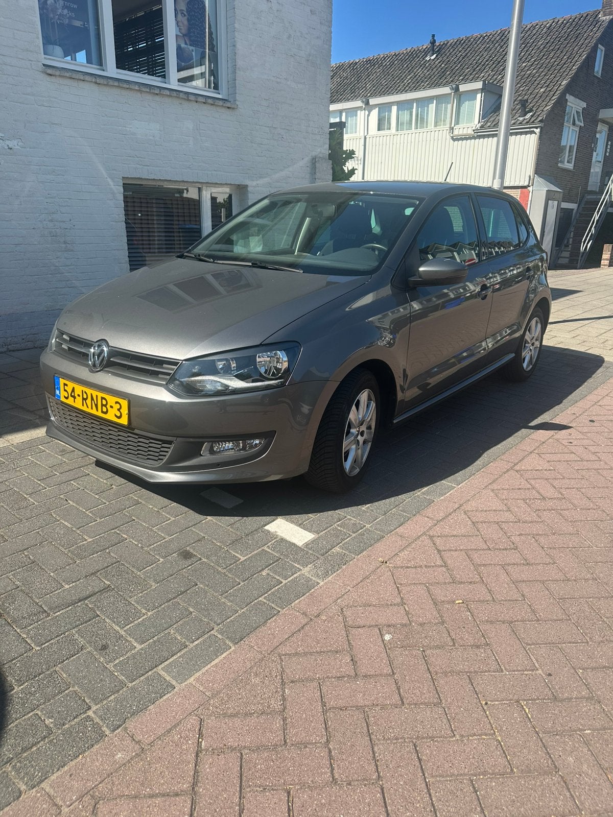 Volkswagen Polo 1.2 TSI 77KW 2011 Grijs, Auto's, Voorwielaandrijving, 40 €/maand, 1200 kg, Handgeschakeld