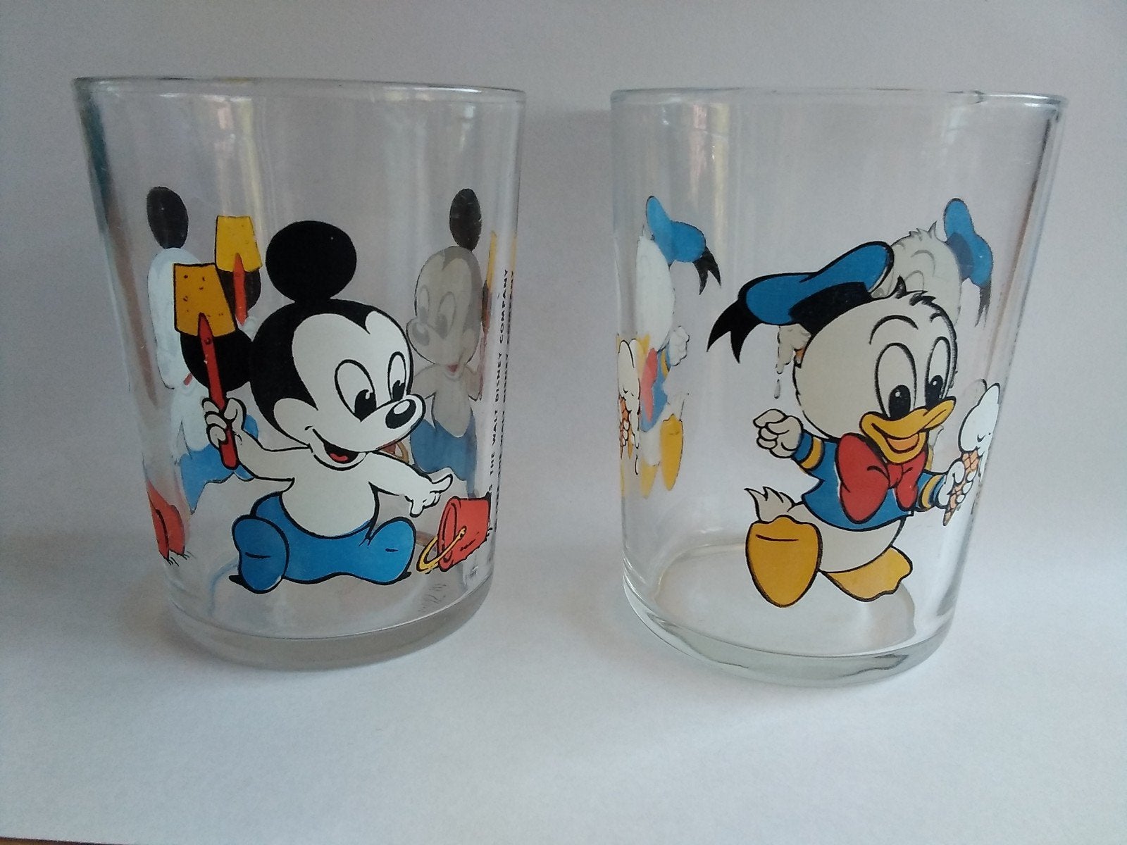 Walt Disney Baby Mickey + Donald glazen 1985, Verzamelen, Glas en Borrelglaasjes, Verzenden, Gebruikt, Borrel- of Shotglas