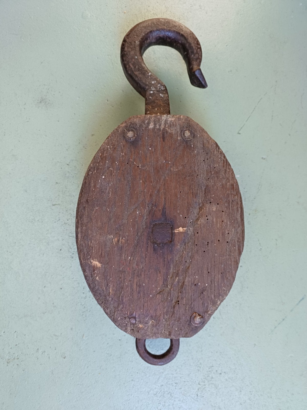 Oud hijsblok/ katrol, Ophalen