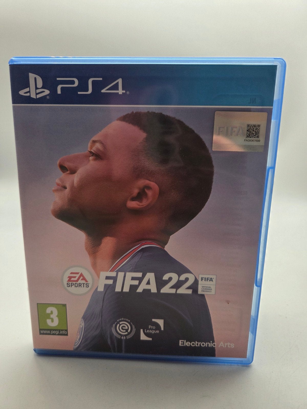 FIFA 22 PS4, Electronic Arts, EA Swiss Sàrl, Place du Molard 8, 1204 Genève, Zwitserland, Ophalen of Verzenden, Eén computer