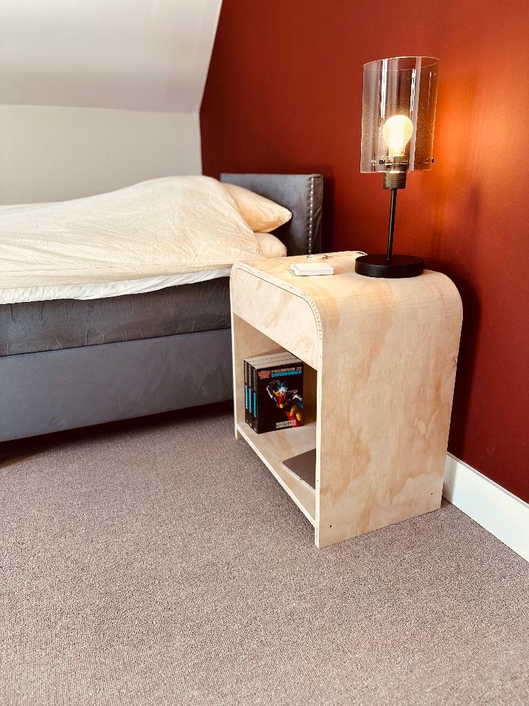 Handgemaakt nachtkastje - eigen ontwerp, Ophalen, Minder dan 45 cm, Nieuw, 55 tot 70 cm