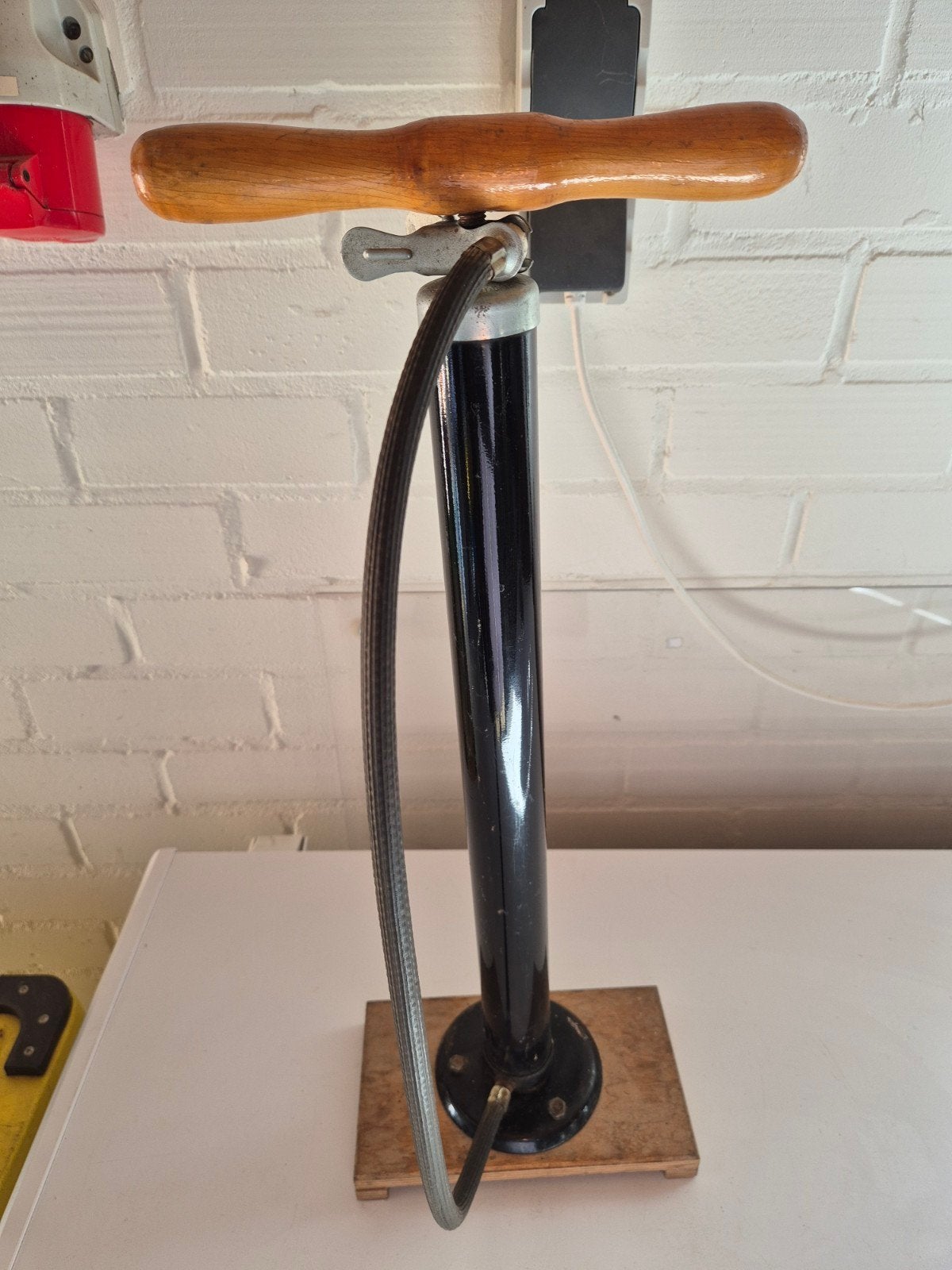 Vintage Staande Fietspomp - Jaren '50-'60 - Retro Garagepomp, Ophalen of Verzenden