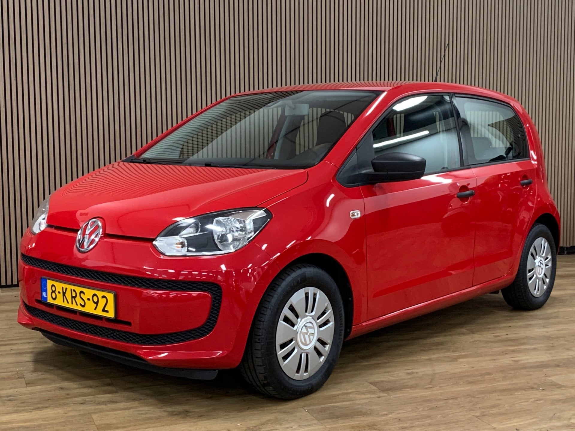 Volkswagen Up! 1.0 move up! BlueMotion|Airco|5 Deurs|, Voorwielaandrijving, Stof, Gebruikt, 840 kg
