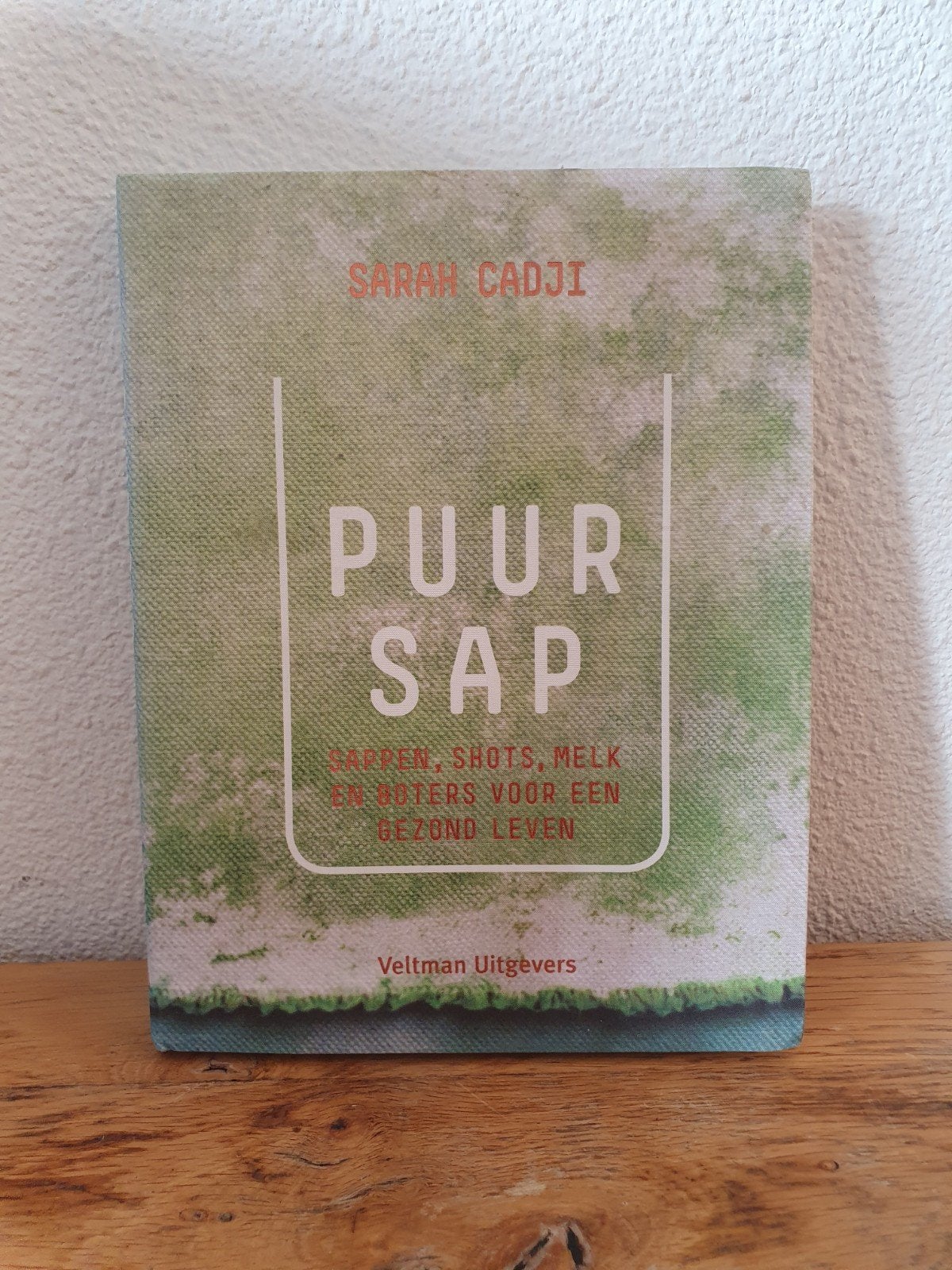 Sarah Cadji - Puur sap (2015), zo goed als nieuw, Gezond koken, Ophalen of Verzenden, Zo goed als nieuw, Sarah Cadji