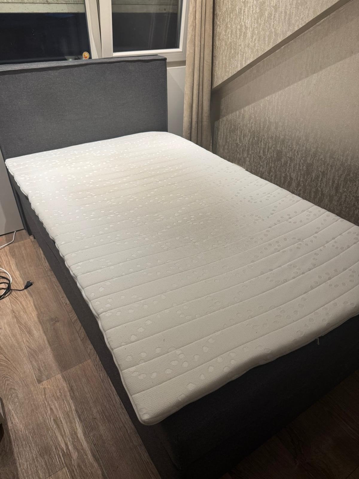boxspring met matras en topper - Zo goed als nieu, Huis en Inrichting, Ophalen, Strak, Tweepersoons, 140 cm