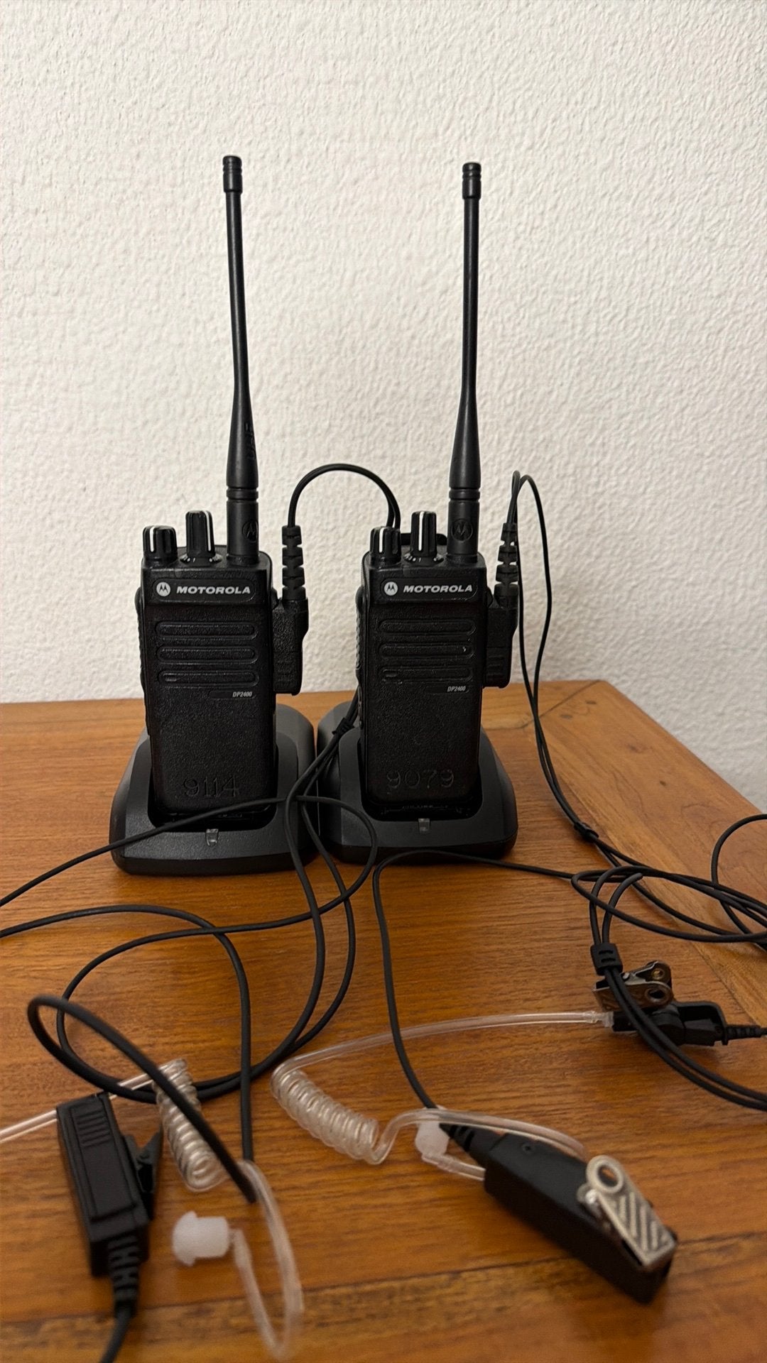 Set van 2 motorola portofoons digitaal en analoog, Ophalen of Verzenden, Zo goed als nieuw