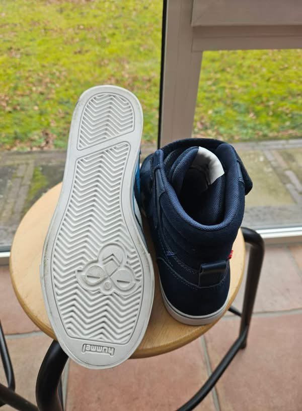 Sportschoenen / wandelschoenen /, Ophalen of Verzenden, Zo goed als nieuw, Schoenen