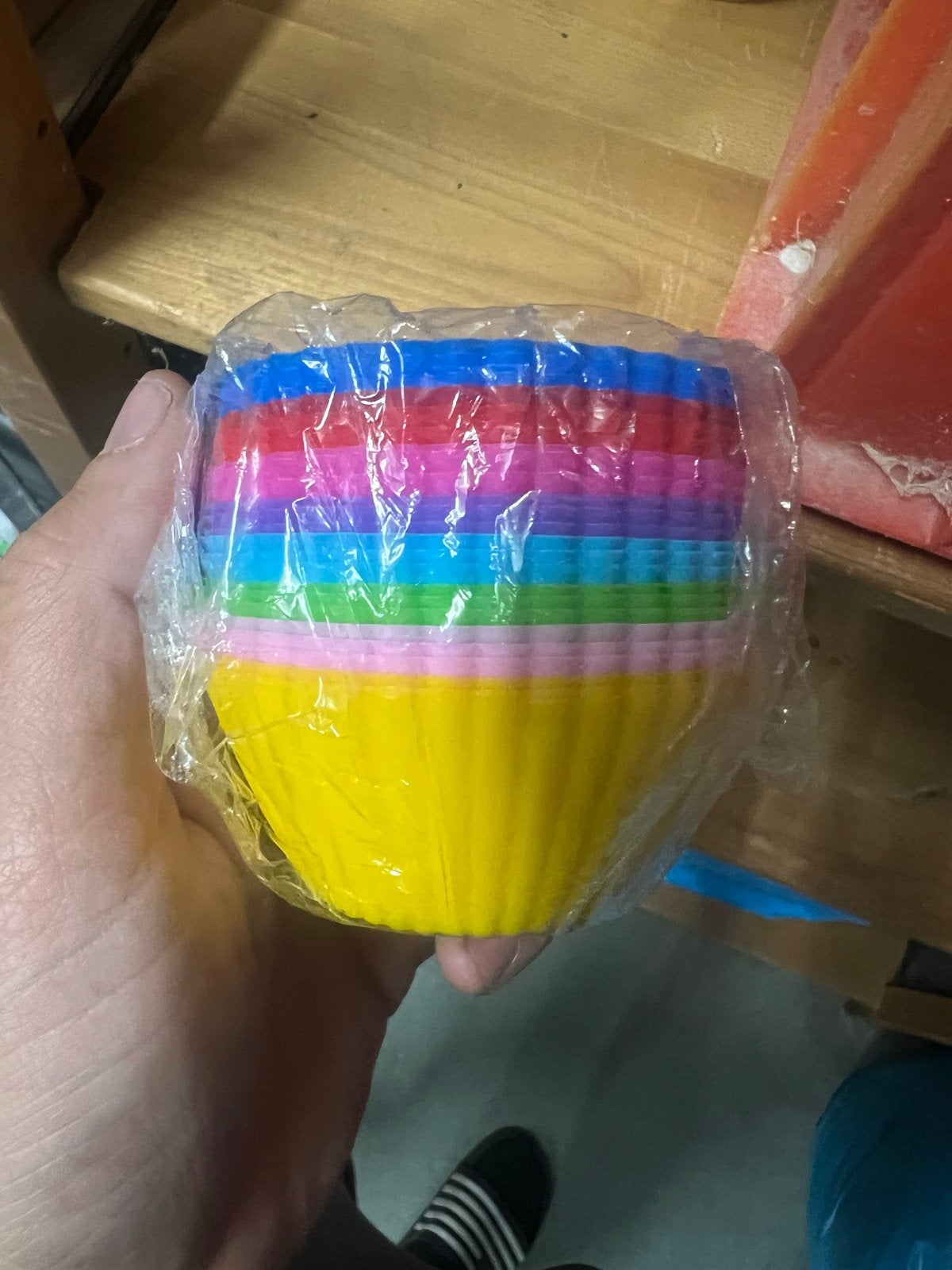 24 Siliconen Bakvormpjes - Cupcakes & Muffins - Herbruikbaar, Overige typen, Nieuw, Ophalen of Verzenden, Meerkleurig
