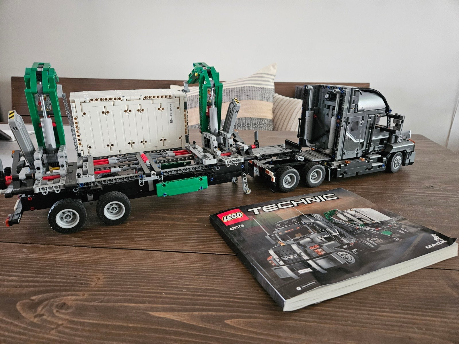LEGO Technic Mack Anthem, Ophalen, Zo goed als nieuw, Overige merken
