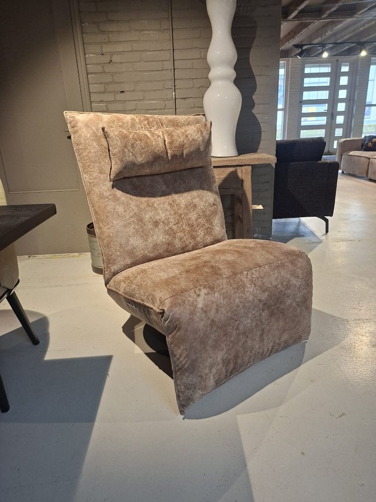 Indi relaxfauteuil uit de Chill Line collectie €2169,-, Huis en Inrichting, Fauteuils, Ophalen, Nieuw, 75 tot 100 cm, Leer