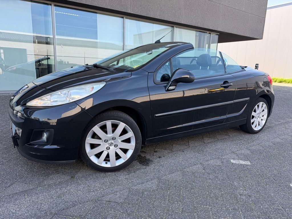 Peugeot 207 CC 1.6 VTi Roland Garros CLIMAT BJ 1-2011 APK 5-, Auto's, Voorwielaandrijving, Euro 5, 15 km/l, Gebruikt