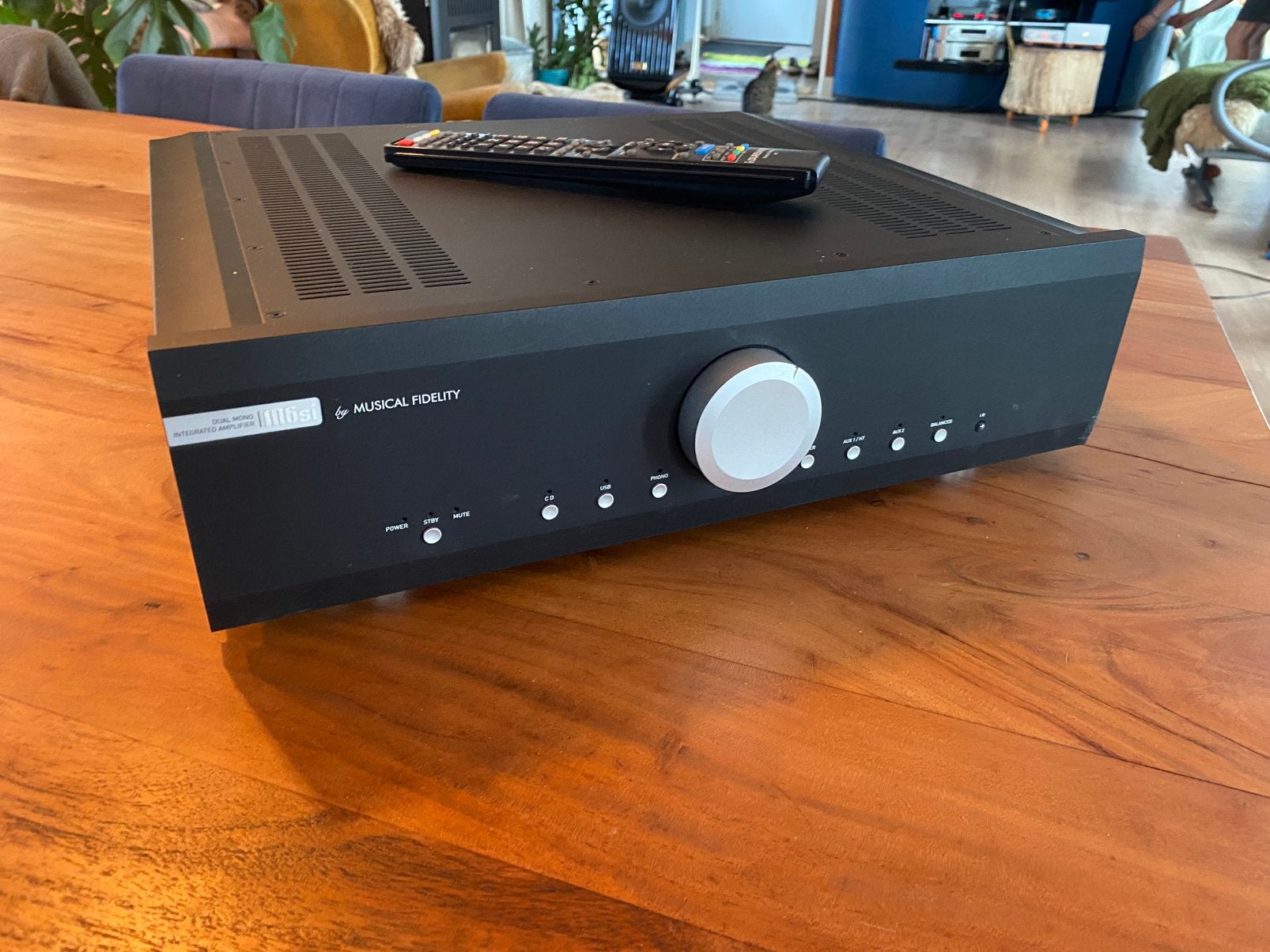 Musical fidelity m6si, Audio, Tv en Foto, Zo goed als nieuw, 120 watt of meer, Stereo, Ophalen