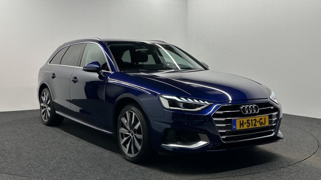 Audi A4 Avant 35 TFSI Launch edition Sport NAVI CRUISE VIRTU, Auto's, Audi, Stof, Gebruikt, 4 cilinders, Blauw