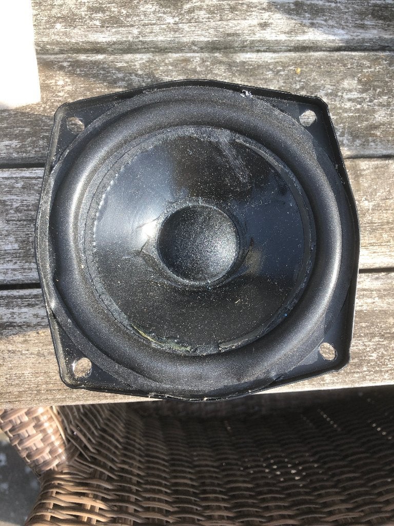 Te Koop: E1n (!) Mid speaker Vifa C13WH-09/, Ophalen of Verzenden, Minder dan 60 watt, Overige merken