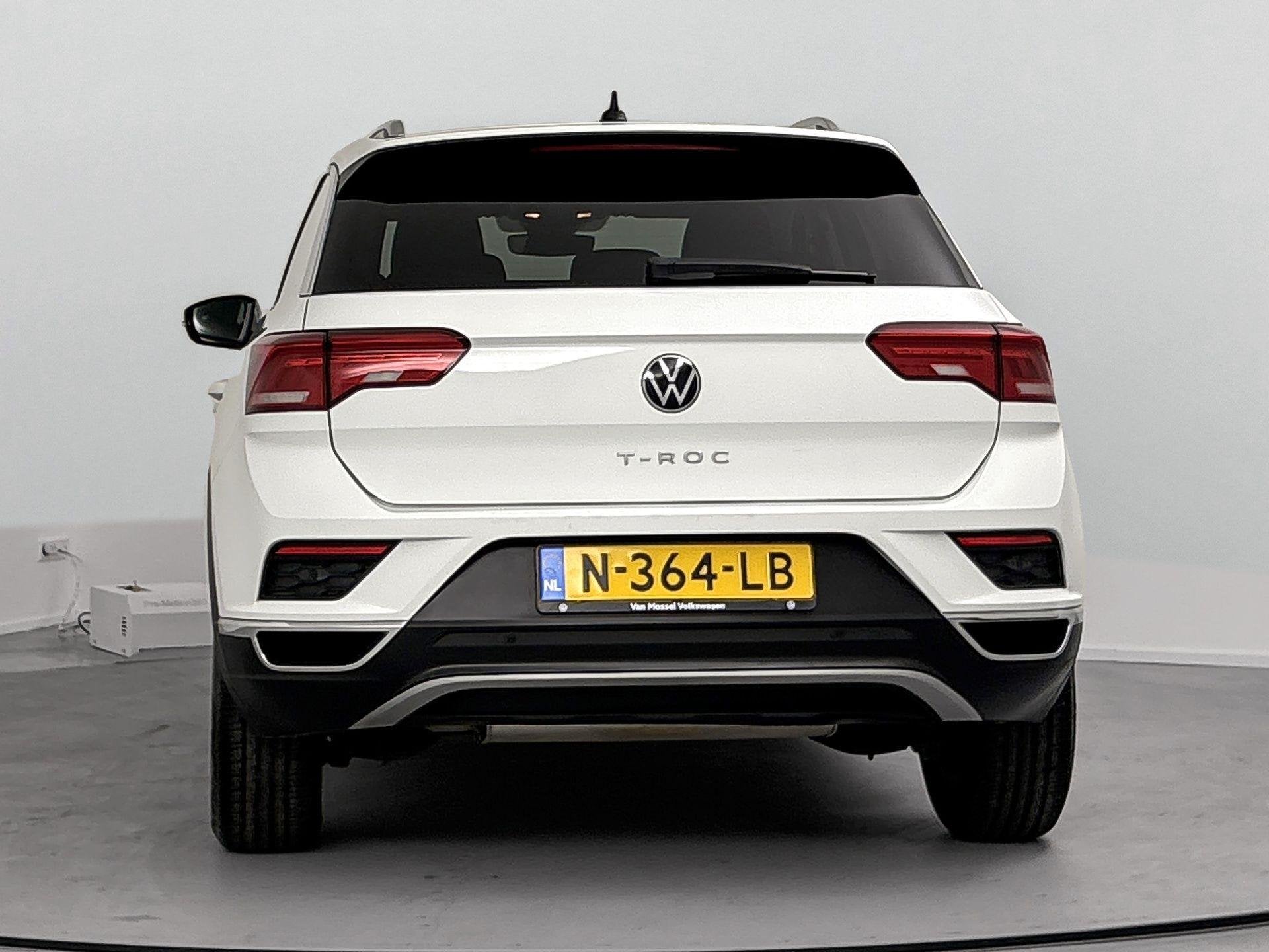 Volkswagen T-Roc 1.0 TSI Style Business Airco | Apple Carpla, Auto's, Volkswagen, Voorwielaandrijving, 12 maanden, Stof, Gebruikt