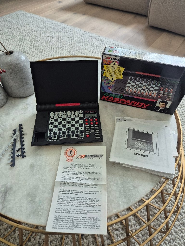 Saitek Kasparov Expressschaakcomputer uit de jaren '80/'90., Ophalen of Verzenden, Zo goed als nieuw, Saitek