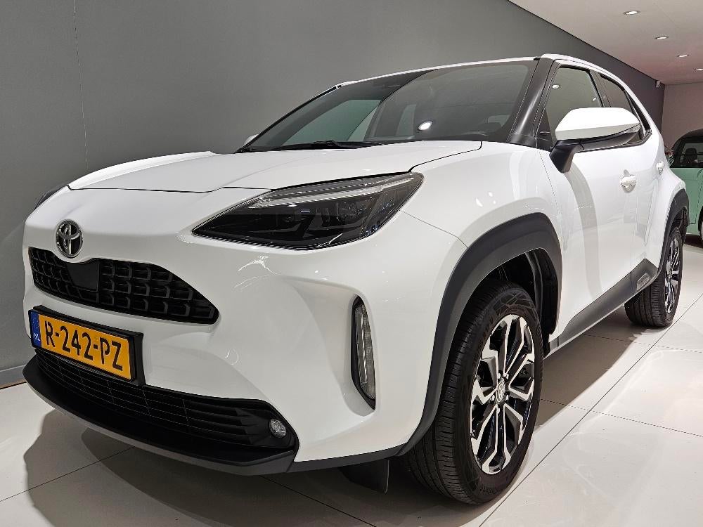 TOYOTA Yaris Cross 1.5 VVT-I 125pk First Edition NL-Auto 1e, Voorwielaandrijving, Gebruikt, Bedrijf, Handgeschakeld