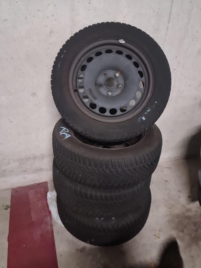 Winterbanden VW Passat variant, Ophalen, 16 inch, Banden en Velgen, Winterbanden