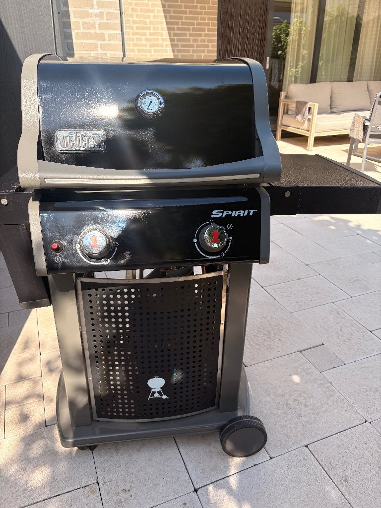 Weber Spirit E-210 + gasflessen, Ophalen, Gebruikt, Weber
