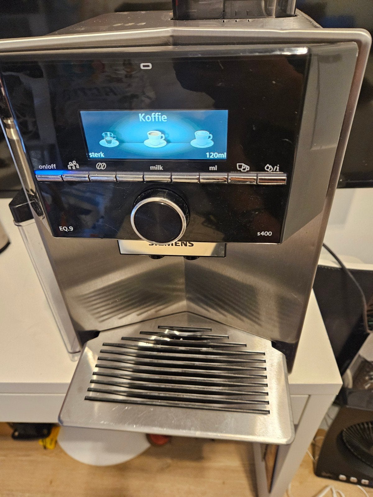 Siemens EQ.9 s400 Volautomatische Koffiemachine Bon, Verzenden, Zo goed als nieuw, Espresso apparaat