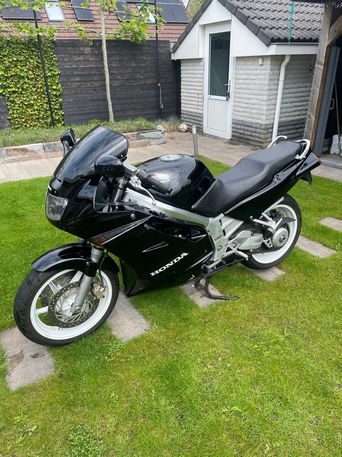 Honda VFR 750F - Sportieve Toermotor, Motoren, Motoren | Honda, 4 cilinders, Motorrijbewijs A, Gebruikt, Meer dan 35 kW