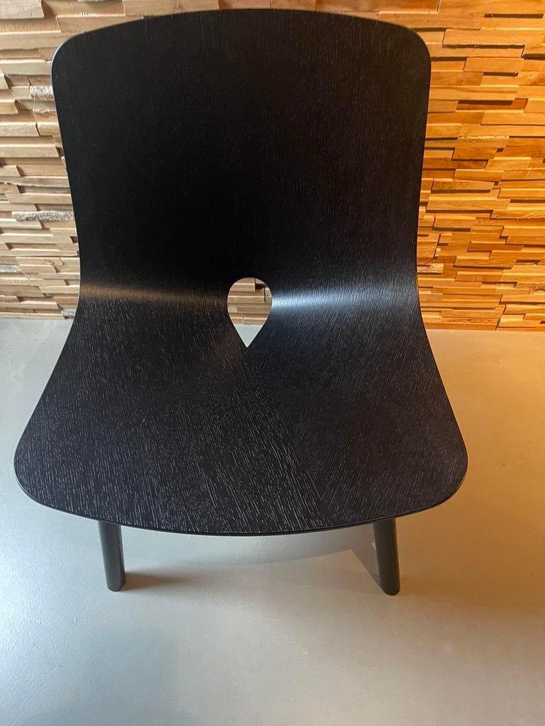 Nieuwe ongebruikte Design Fauteuil/zwart hout, Design / Strak, Nieuw, Ophalen of Verzenden, 50 tot 75 cm