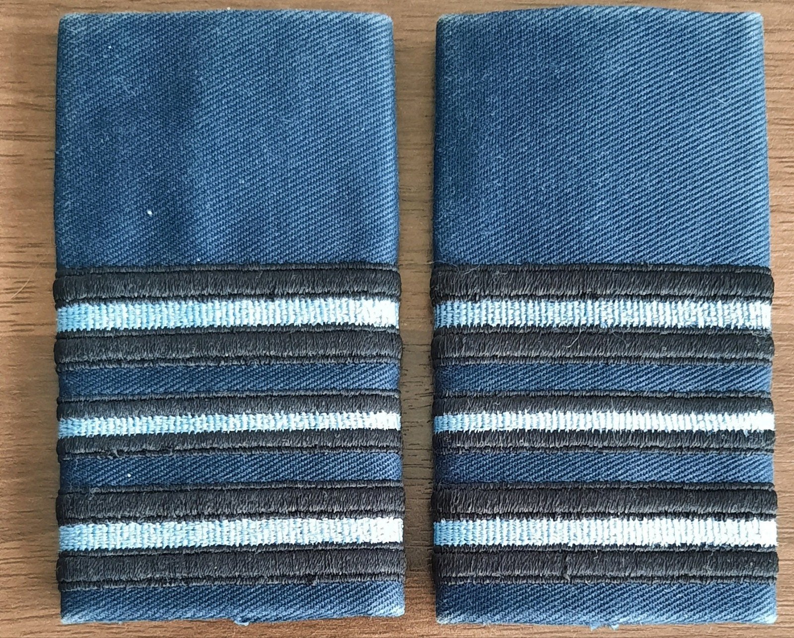 KLu ROT majoor (overhemd), Verzenden, Luchtmacht, Nederland, Embleem of Badge